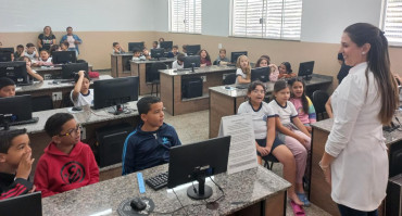 Foto 52: Saúde Bucal vai até as Escolas Municipais e particulares de Quatá