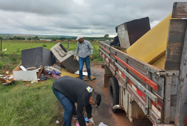 Foto 14: Prefeitura de Quatá realiza mais um arrastão contra a Dengue e Escorpião