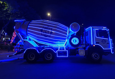 Foto 56: Natal de Luz da G10 Concreto leva carreata natalina às ruas de Quatá