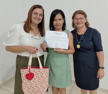 Foto 53: Entrega de certificados marca encerramento de cursos profissionalizantes em Quatá