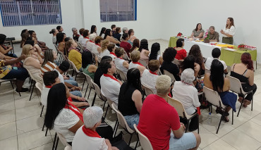 Foto 15: Entrega de certificados marca encerramento de cursos profissionalizantes em Quatá