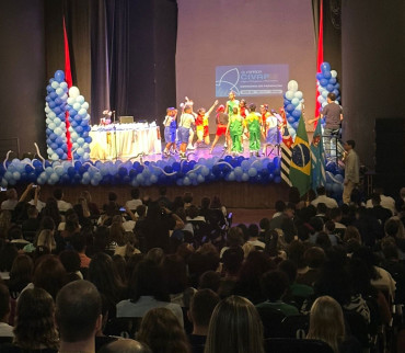 Foto 5: Quatá participa da cerimônia de Premiação das Olimpíadas do CIVAP