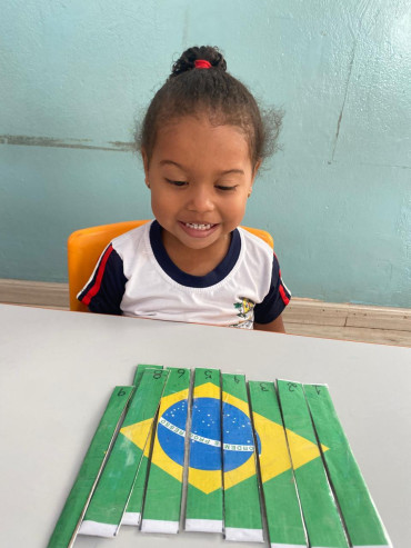 Foto 2: Creche Orísia comemora 7 de Setembro