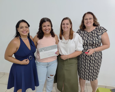 Foto 19: Entrega de certificados marca encerramento de cursos profissionalizantes em Quatá