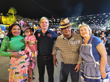 Foto 32: Julinão Caipira atrai centenas de pessoas