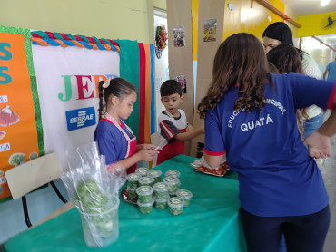 Foto 51: Programa do Sebrae incentiva alunos a serem Jovens Empreendedores