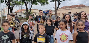 Foto 16: Guri comemora 30 anos com flashmob simultâneo em 70 cidades