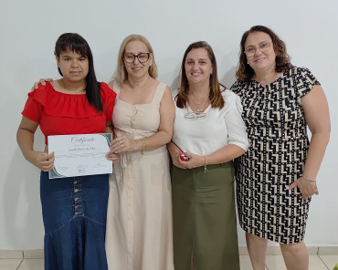 Foto 29: Entrega de certificados marca encerramento de cursos profissionalizantes em Quatá