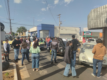 Foto 109: 3º Encontro de Carros Antigos e Motociclistas reúne centenas de expositores em Quatá