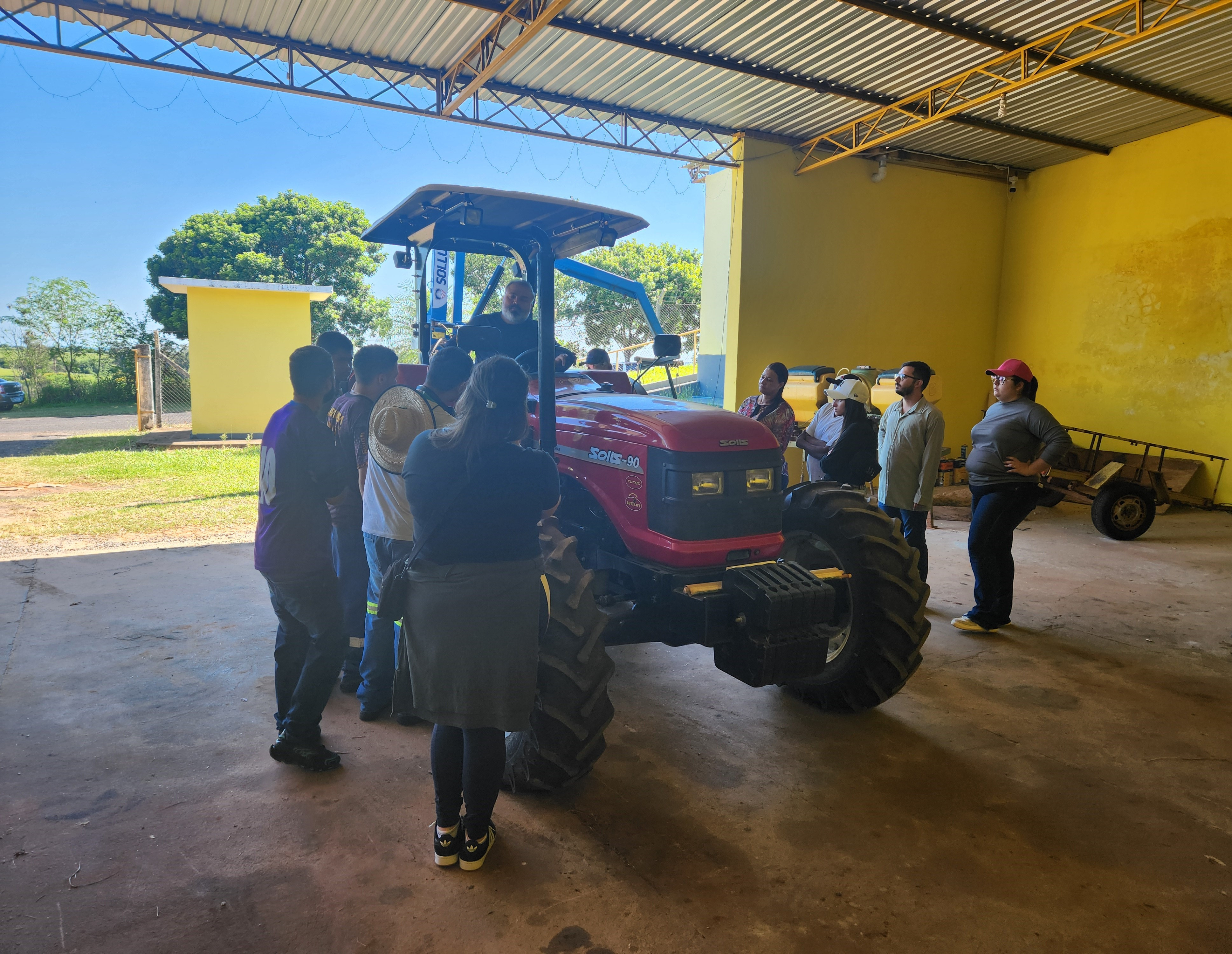 Foto 1: Curso de Tratorista é realizado com sucesso em Quatá