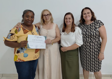 Foto 25: Entrega de certificados marca encerramento de cursos profissionalizantes em Quatá