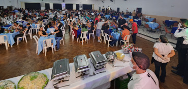 Foto 22: Funcionários Municipais de Quatá são homenageados com festa