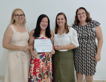 Foto 20: Entrega de certificados marca encerramento de cursos profissionalizantes em Quatá