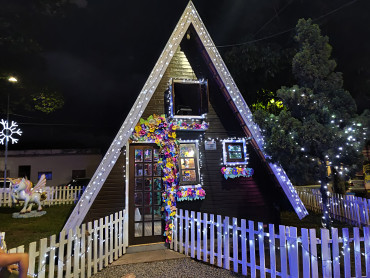 Foto 26: Natal Encantado das Fadas reúne programação cultural e ações de fim de ano em Quatá