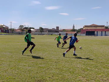 Foto 17: Avaliação do Sfera Futebol Clube reúne atletas de Quatá