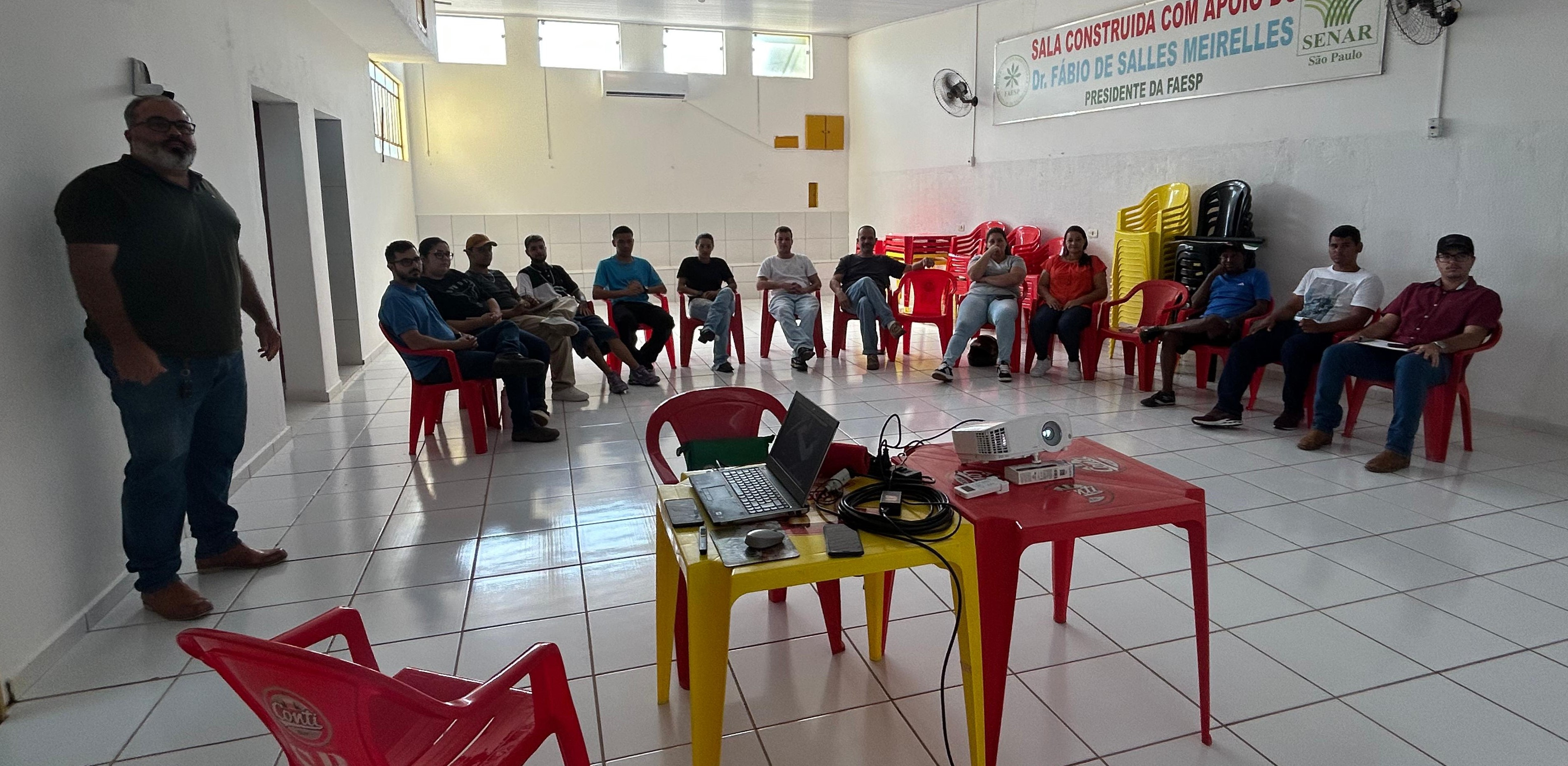 Foto 17: Curso de Tratorista é realizado com sucesso em Quatá
