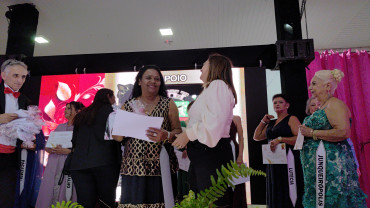 Foto 146: Candidata de Quatá vence Concurso Miss Terceira Idade Regional 2025