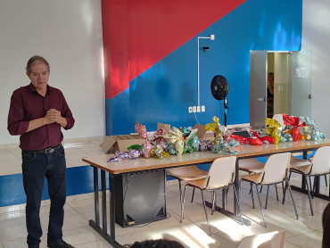 Foto 17: Entrega de Ovos de Páscoa 2025