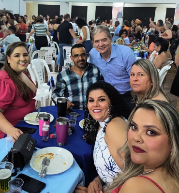 Foto 115: Funcionários Municipais de Quatá são homenageados com festa