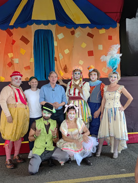 Foto 163: Quatá recebe Palco Móvel Emcena Brasil Edição Certame