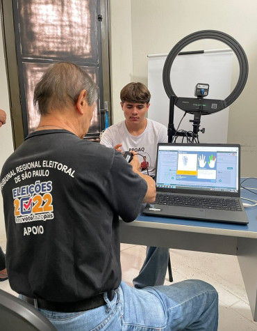 Foto 13: Junta do Cartório Eleitoral realiza mais um atendimento para 1º Título de Eleitor e Regularização da Biometria