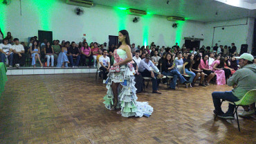 Foto 20: Moda e consciência ambiental é destaque em desfile da Etec