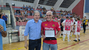 Foto 13: Villa F.C vence nos pênaltis a final do Campeonato de Férias e conquista o título de campeã da competição