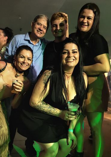 Foto 271: Funcionários Municipais de Quatá são homenageados com festa