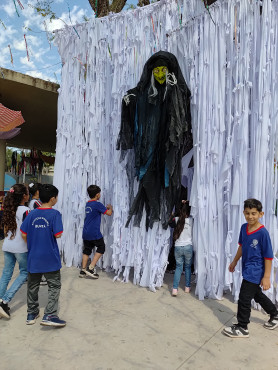 Foto 10: Alunos de Quatá visitam o Museu Índia Vanuíre em Tupã