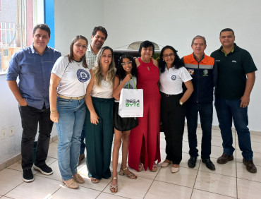 Foto 19: Alunos de Quatá são premiados no 3º Concurso Cultural 