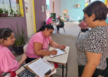 Foto 35: Funcionários de Escolas e Creches recebem ações de prevenção do Outubro Rosa