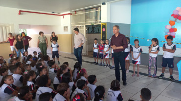Foto 159: Volta às Aulas em Quatá: Alunos recebem Kit Escolar e Mimo especial