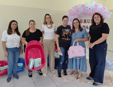 Foto 18: Entrega de enxoval para gestantes e encerramento do ciclo de 2025