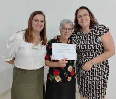 Foto 4: Entrega de certificados marca encerramento de cursos profissionalizantes em Quatá