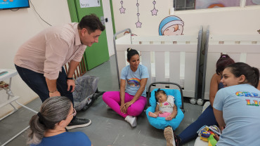 Foto 98: Volta às Aulas em Quatá: Alunos recebem Kit Escolar e Mimo especial