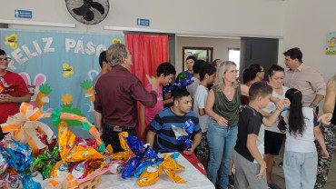 Foto 54: Entrega de Ovos de Páscoa 2025
