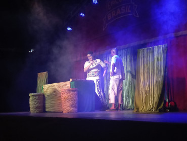Foto 116: Quatá recebe Palco Móvel Emcena Brasil Edição Certame