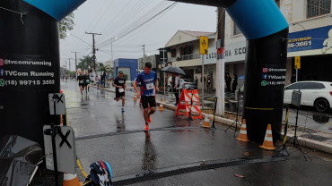 Foto 27: 5ª TVCom Running - Corrida de Pedestres em comemoração ao aniversário de Quatá