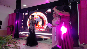 Foto 5: Candidata de Quatá vence Concurso Miss Terceira Idade Regional 2025