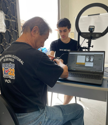 Foto 5: Junta do Cartório Eleitoral realiza mais um atendimento para 1º Título de Eleitor e Regularização da Biometria