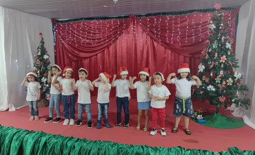 Foto 26: Apresentações de encerramento de final de ano das Creches