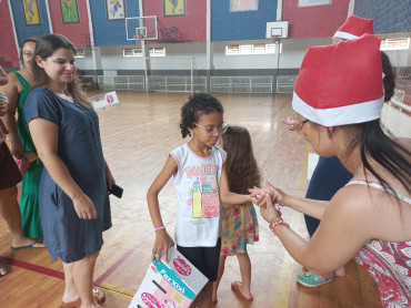 Foto 131: Especial de Natal: entrega de brinquedos