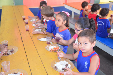 Foto 154: Churrasco marca as comemorações alusivas ao Dia das Crianças
