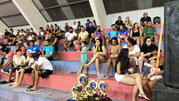 Foto 31: Villa F.C vence nos pênaltis a final do Campeonato de Férias e conquista o título de campeã da competição
