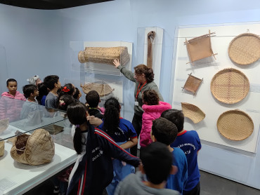 Foto 15: Alunos de Quatá visitam o Museu Índia Vanuíre em Tupã
