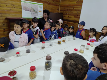 Foto 15: Alunos da Escola Orísia participam de ação educativa no Centro de Educação Ambiental de Paraguaçu Paulista