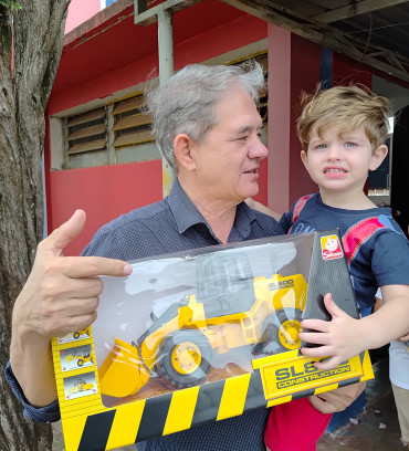 Foto 141: Especial de Natal: entrega de brinquedos