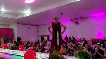 Foto 86: Candidata de Quatá vence Concurso Miss Terceira Idade Regional 2025