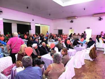 Foto 161: Candidata de Quatá vence Concurso Miss Terceira Idade Regional 2025