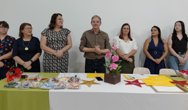 Foto 12: Entrega de certificados marca encerramento de cursos profissionalizantes em Quatá